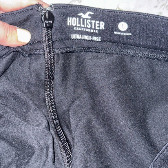 Black Ultra High-Rise A Line Skort - Picture 4 of 4